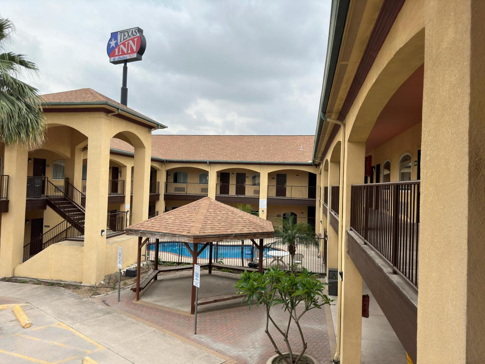 Texas Inn And Suites Rgv Edinburg Exterior foto